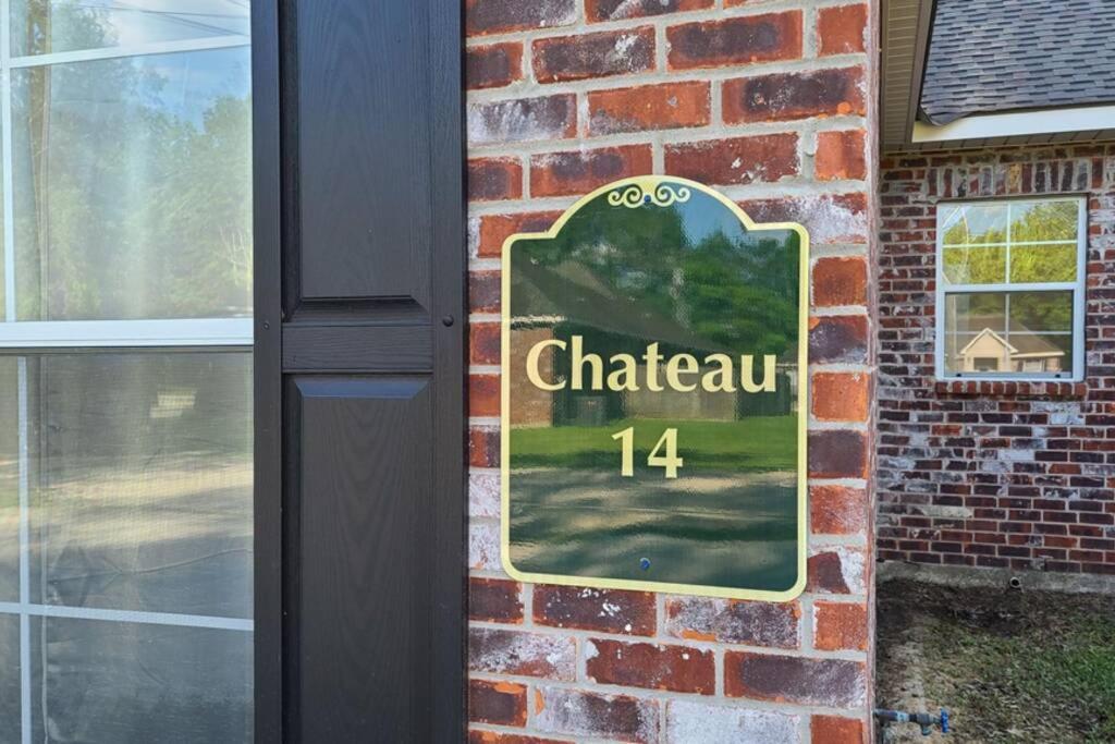 Chateau 14 Hammond Bagian luar foto